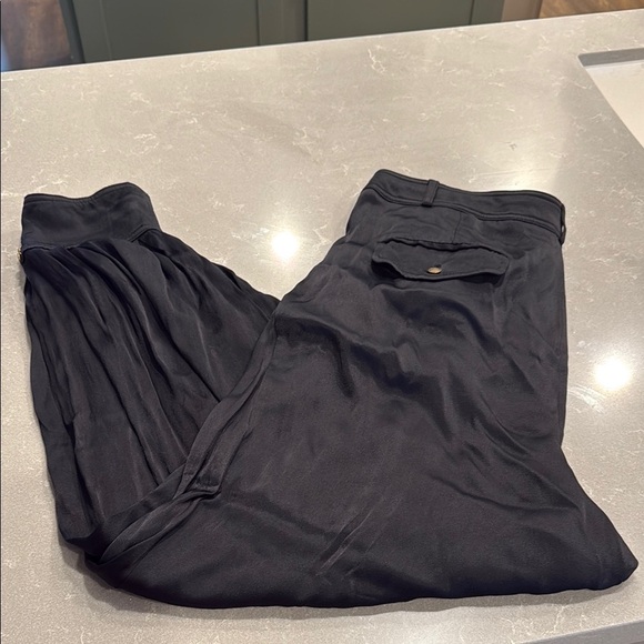 Anthropologie Black Cargo Pants Relaxed Fit - Picture 1 of 5